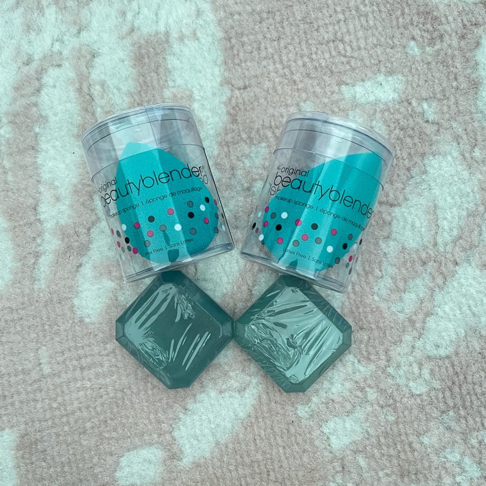 BeautyBlender Makeup Sponge and Soap in Emerald
